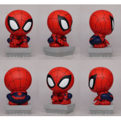 Hucha Spider-Man Crouching